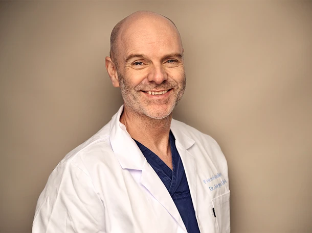 Dr. Jørgen Utvoll Fornebuklinikken