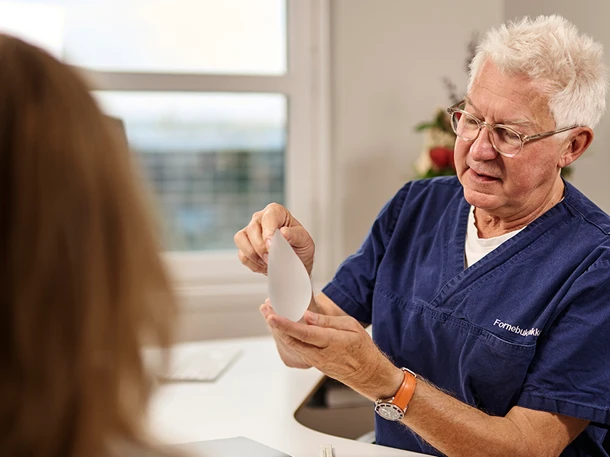 Konsultasjon før bytte av brystproteser
